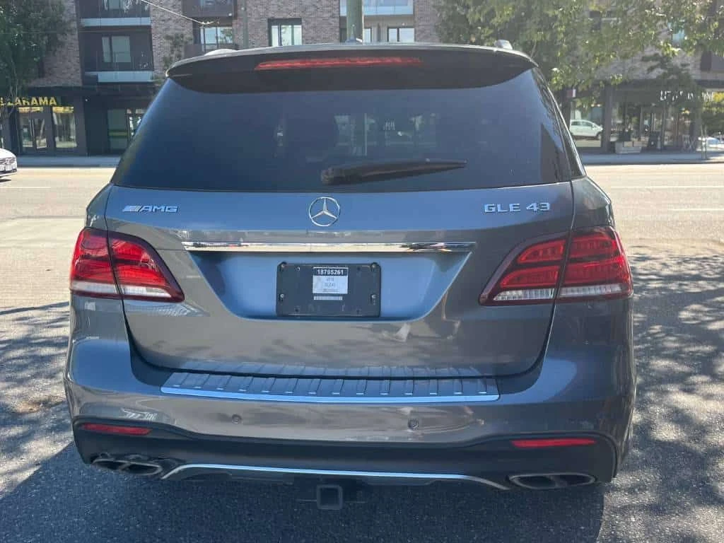 Mercedes-Benz GLC 43 AMG / 360 / DISTRONIC / Harman Kardon / CARFAX , снимка 4 - Автомобили и джипове - 55612770