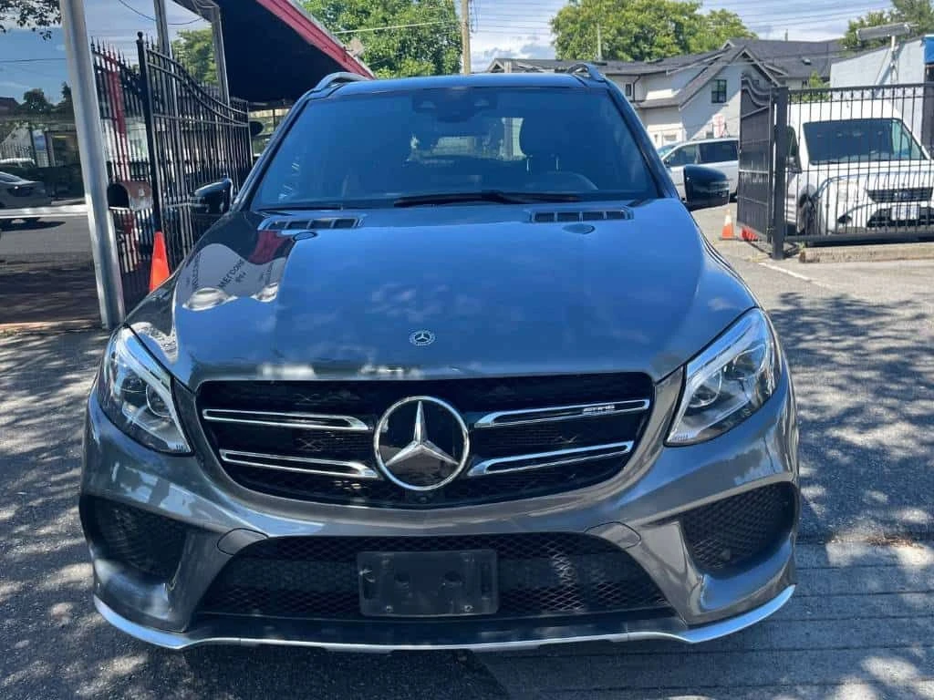 Mercedes-Benz GLC 43 AMG / 360 / DISTRONIC / Harman Kardon / CARFAX , снимка 6 - Автомобили и джипове - 55612770