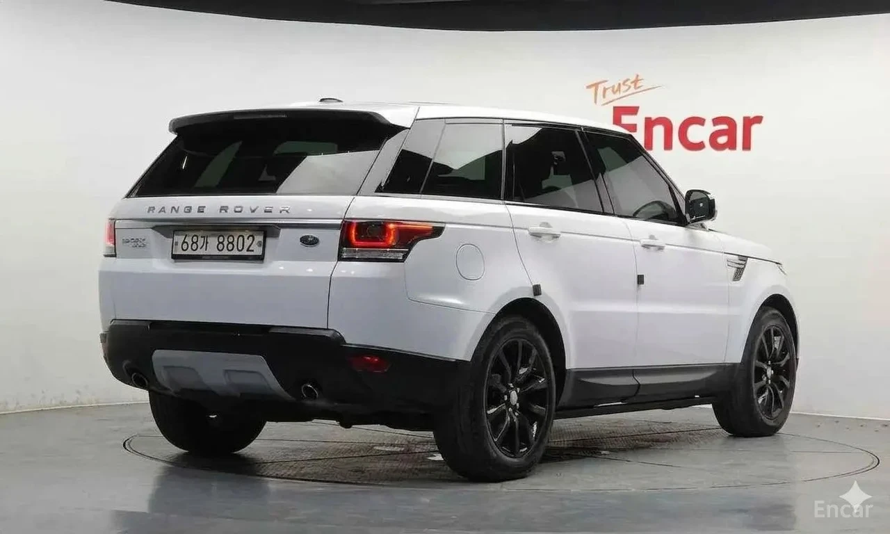 Land Rover Range Rover Sport 3.0 SDV6 HSE | Панорама | Кожа | Memory, снимка 2 - Автомобили и джипове - 55663846