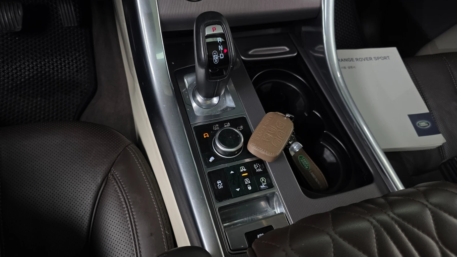 Land Rover Range Rover Sport 3.0 SDV6 HSE | Панорама | Кожа | Memory, снимка 7 - Автомобили и джипове - 55663846
