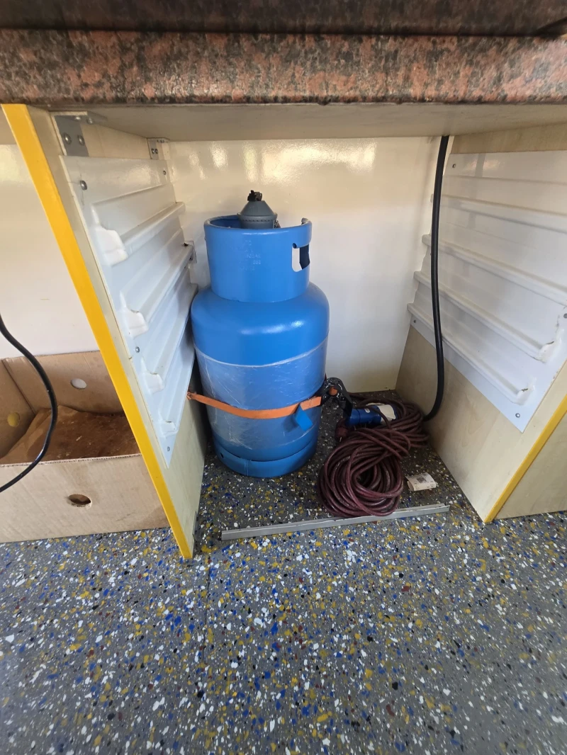 VW Crafter, снимка 14 - Бусове и автобуси - 51864808