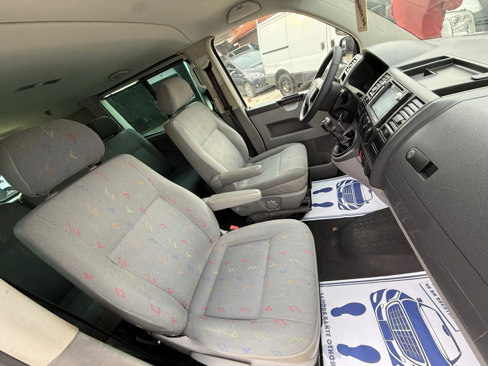 VW T5 2.5TDI ТОВАРОПЪТНИЧЕСКИ, снимка 12 - Бусове и автобуси - 53724967