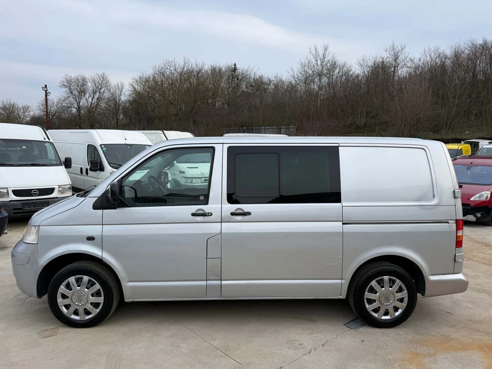 VW T5 2.5TDI ТОВАРОПЪТНИЧЕСКИ, снимка 8 - Бусове и автобуси - 53724967