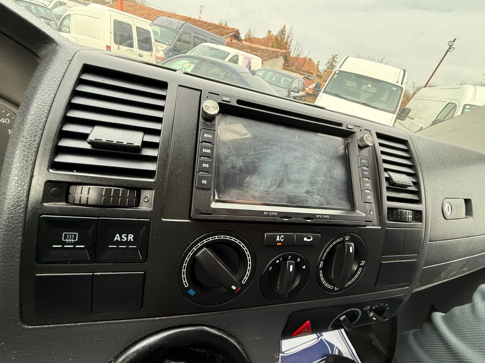 VW T5 2.5TDI ТОВАРОПЪТНИЧЕСКИ, снимка 11 - Бусове и автобуси - 53724967