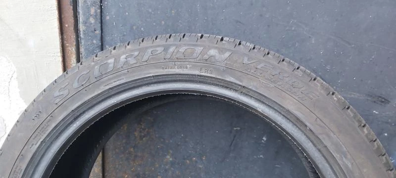 Гуми Всесезонни 245/45R20, снимка 8 - Гуми и джанти - 33440571