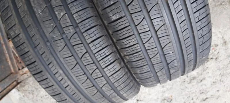 Гуми Всесезонни 245/45R20, снимка 5 - Гуми и джанти - 33440571