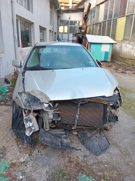 Toyota Corolla АВТОМАТ ПАЛИ И РАБОТИ БРАКУВАНА!!!, снимка 3