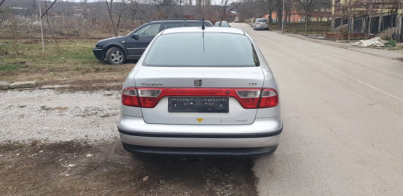 Seat Toledo 1.9 TDI, снимка 5 - Автомобили и джипове - 43358754