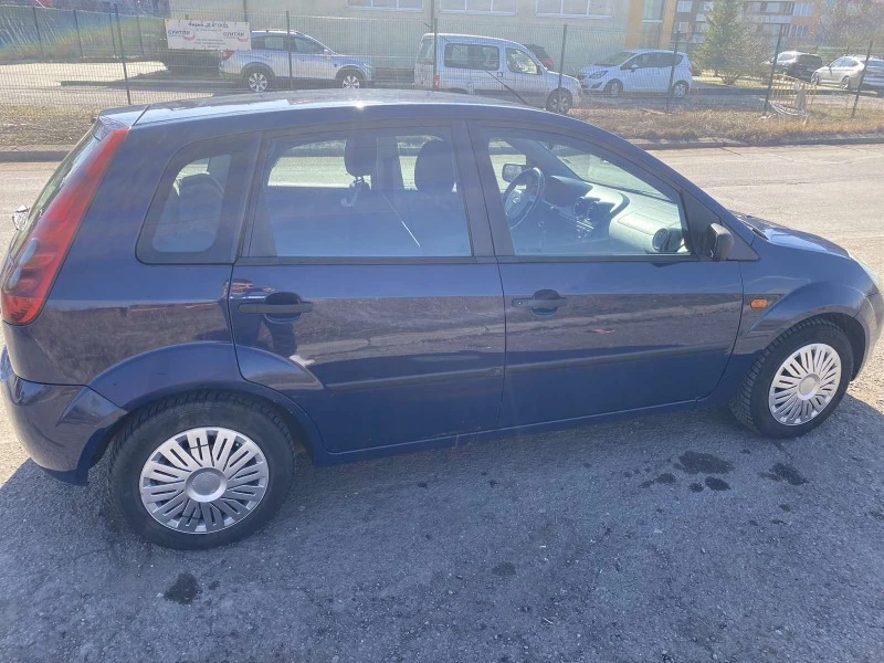 Ford Fiesta, снимка 1 - Автомобили и джипове - 47844731