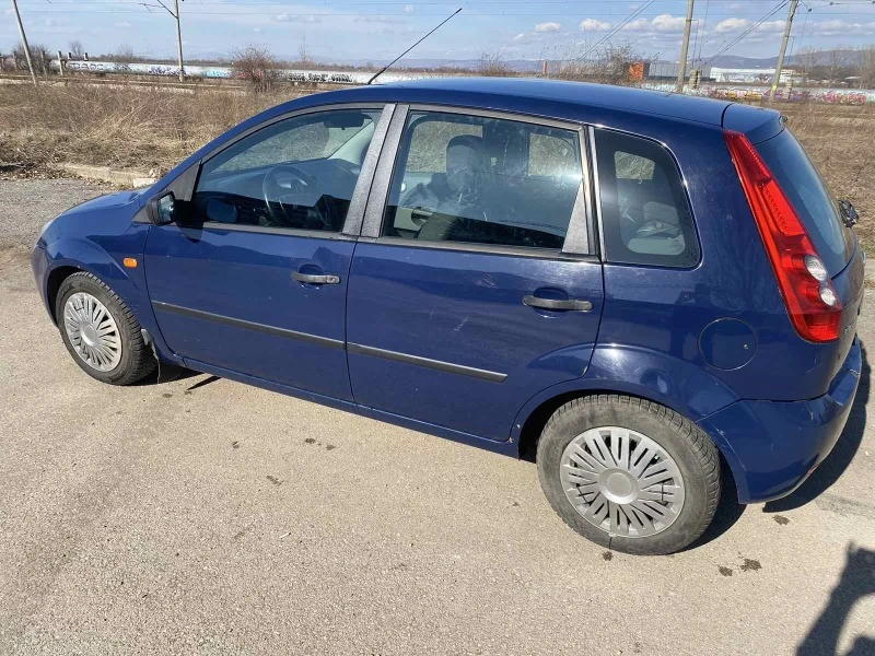 Ford Fiesta, снимка 3 - Автомобили и джипове - 47844731