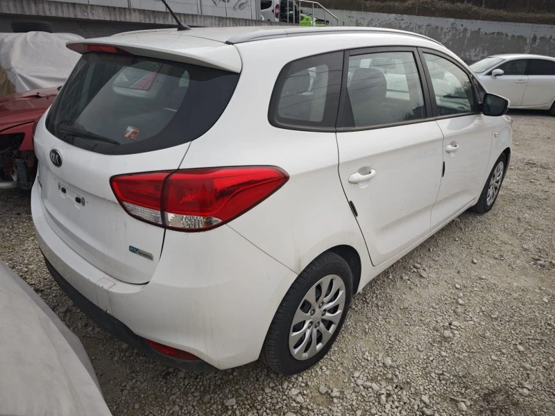 Kia Carens 1.7CRDI. НА ЧАСТИ, снимка 2 - Автомобили и джипове - 44841803