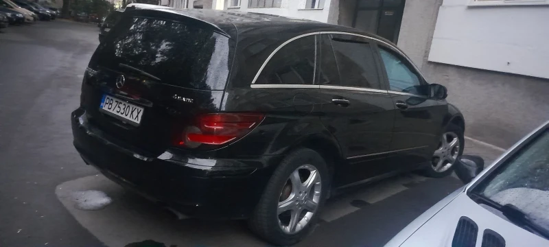 Mercedes-Benz R 320, снимка 3 - Автомобили и джипове - 47123113