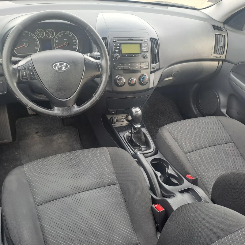 Hyundai I30 1.4, снимка 12 - Автомобили и джипове - 47457946