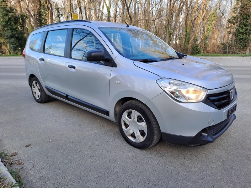 Dacia Lodgy 1.6i 83к.с 7места , снимка 4 - Автомобили и джипове - 48444010