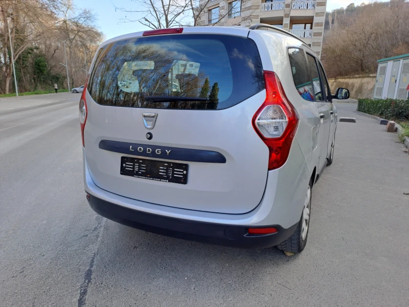 Dacia Lodgy 1.6i 83к.с 7места , снимка 7 - Автомобили и джипове - 48444010