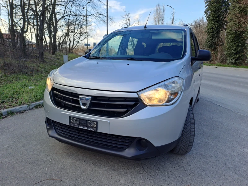 Dacia Lodgy 1.6i 83к.с 7места , снимка 1 - Автомобили и джипове - 48444010