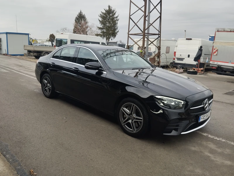 Mercedes-Benz E 300 DE Plug-in hybrid/4Matic/AMG/Дистроник, снимка 2 - Автомобили и джипове - 48823716