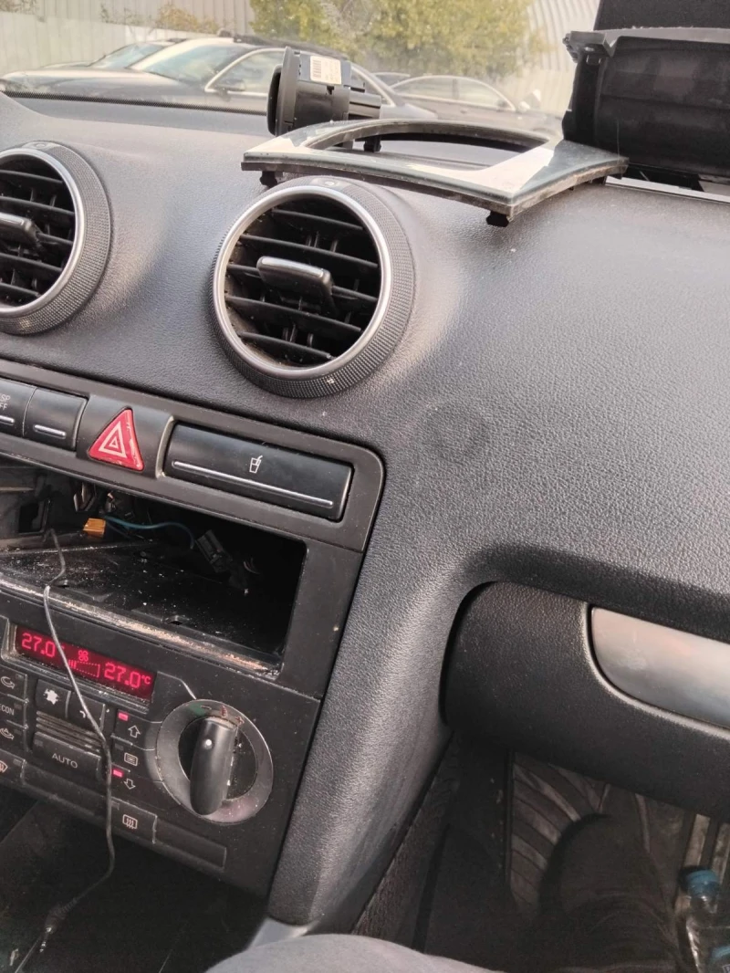 Audi A3 2.0 TDI BKD 140 КОНЯ DSG, снимка 8 - Автомобили и джипове - 49376975