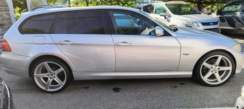 BMW 320 D, снимка 4 - Автомобили и джипове - 50804261