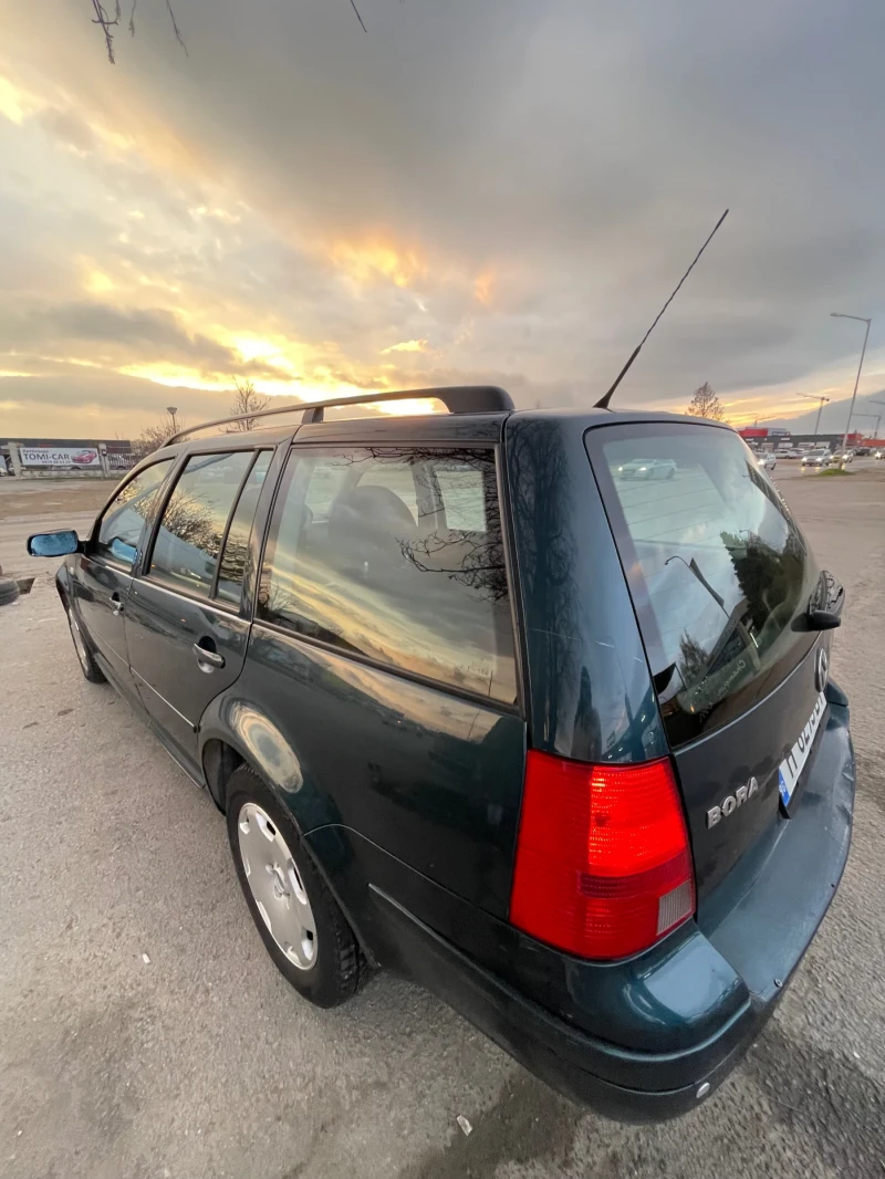 VW Bora 1.9 tDI, 131 к.с, снимка 6 - Автомобили и джипове - 52762811
