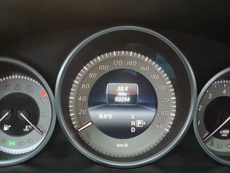 Mercedes-Benz E 300 Avantgarde - САМО 30% АВАНС, снимка 8 - Автомобили и джипове - 56002499