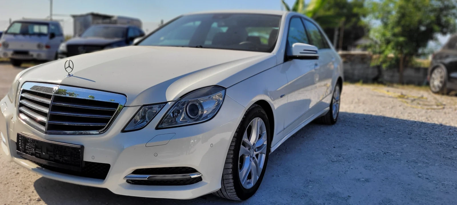 Mercedes-Benz E 220, снимка 1