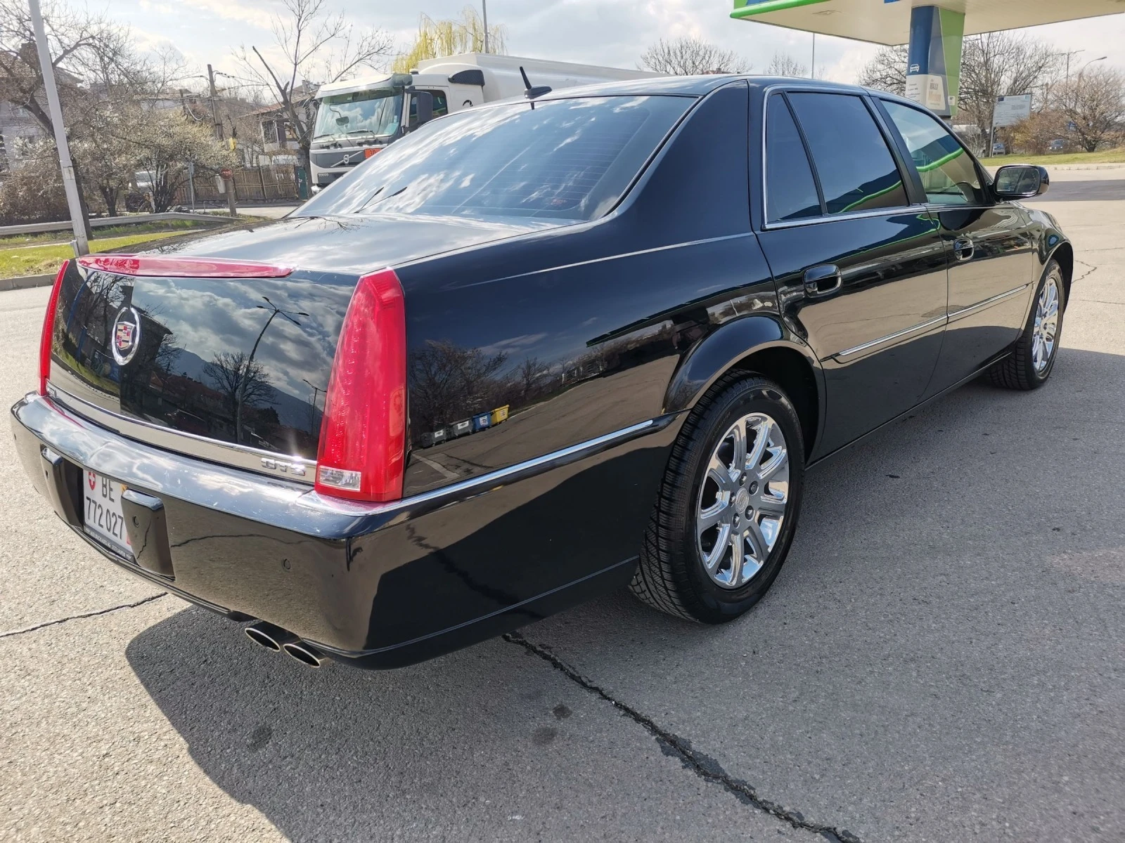 Cadillac DTS 4.6 SWISS - изображение 7