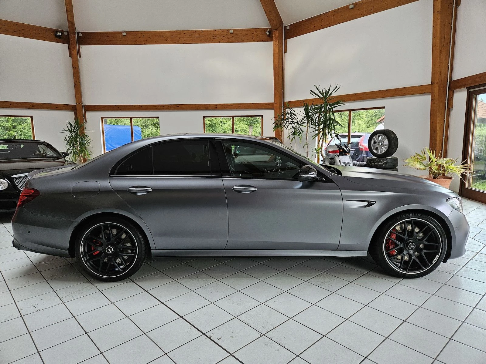 Mercedes-Benz E 63 AMG 63S 4M Pano - изображение 2