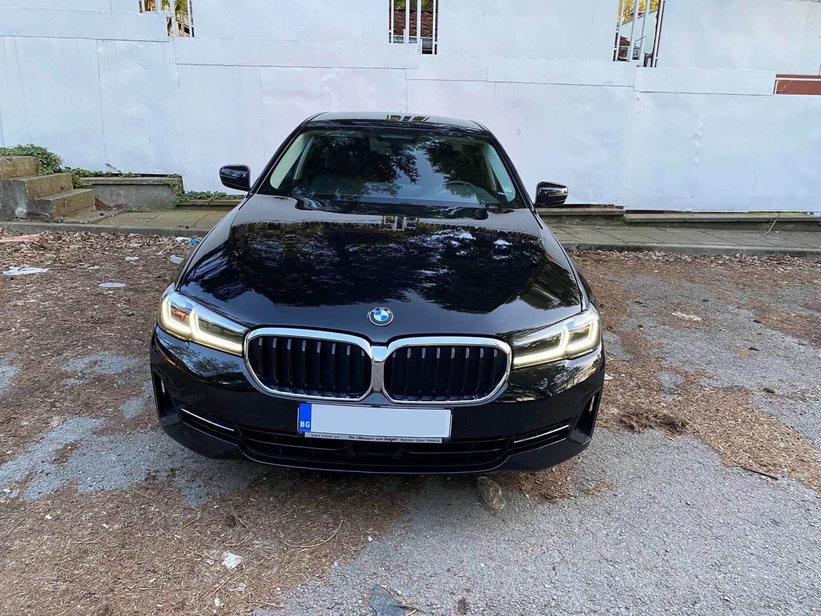 BMW 520 d Гаранция; Harmon Kardon; 1 собственик - изображение 2
