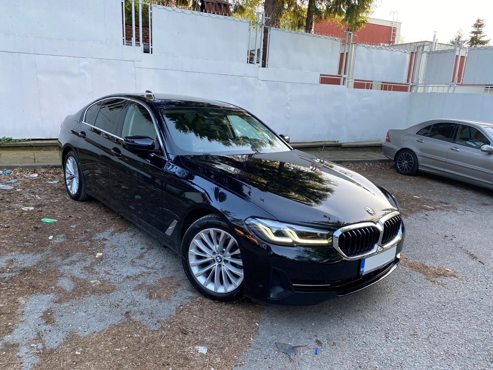 BMW 520 d Гаранция; Harmon Kardon; 1 собственик - изображение 3