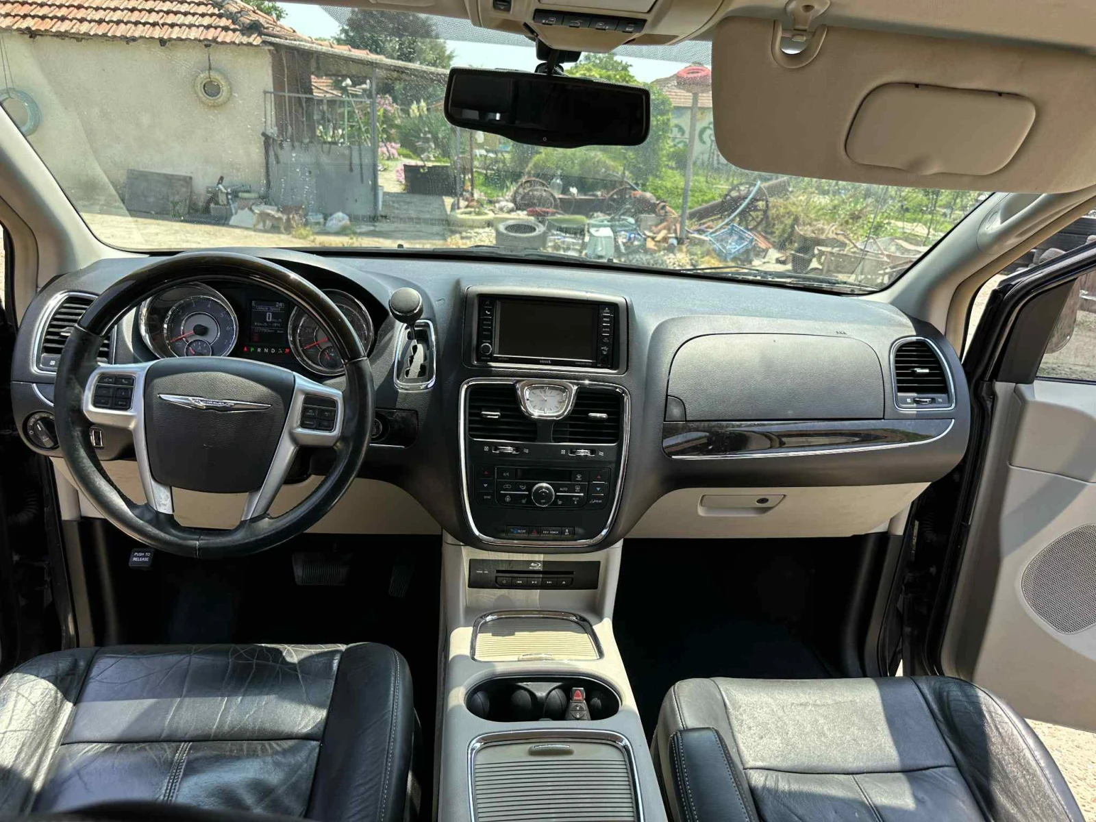 Chrysler Town and Country 3, 6 LIMITED - изображение 10