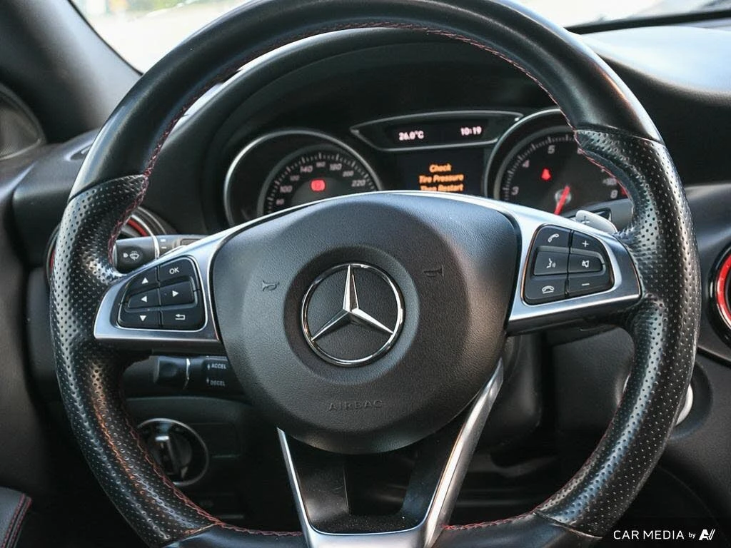 Mercedes-Benz CLA 250 4MATIC* AMG-пакет* подгрев* спорт седалки* амбиент - изображение 9