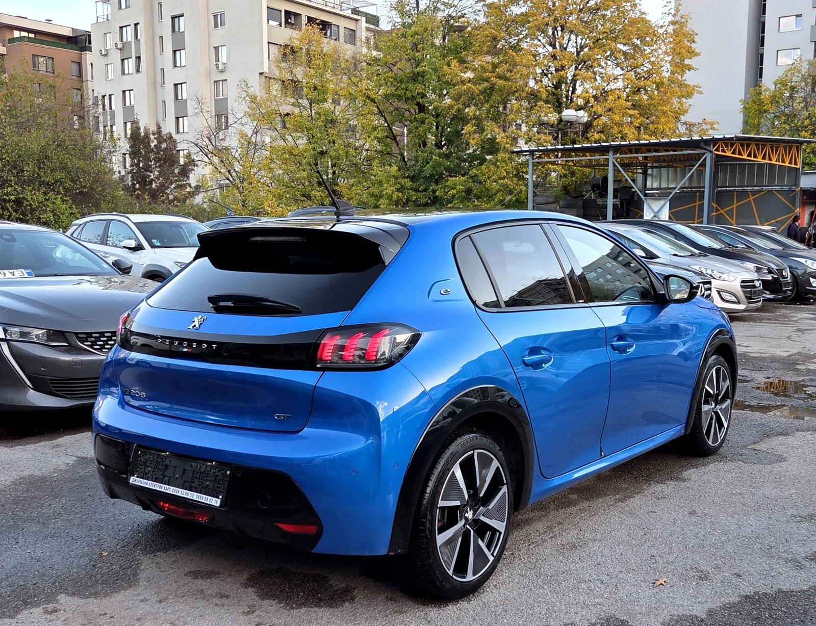 Peugeot 208 GT/Гаранционна/Full LED/Navi/KEY LESS - изображение 3