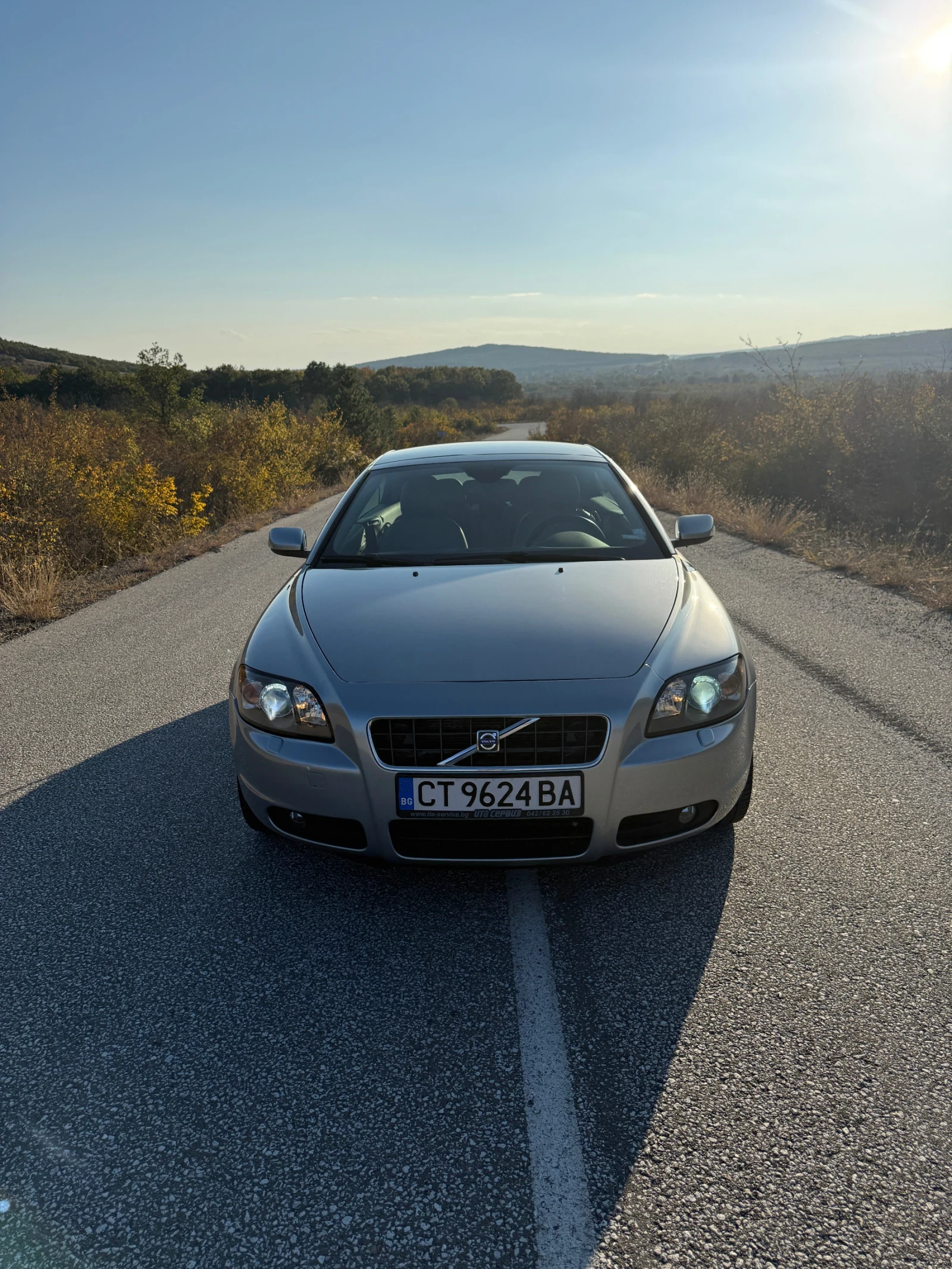 Volvo C70 2.5 T5 220к.с. - изображение 4