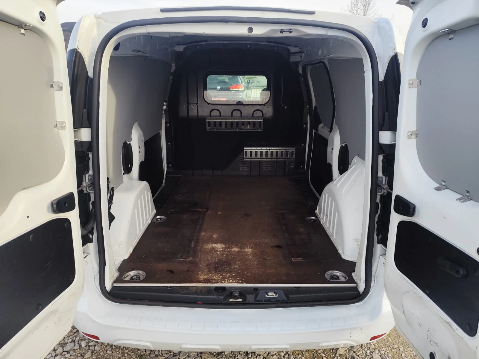 Dacia Dokker 1.6 бензин Газ Италия - изображение 8