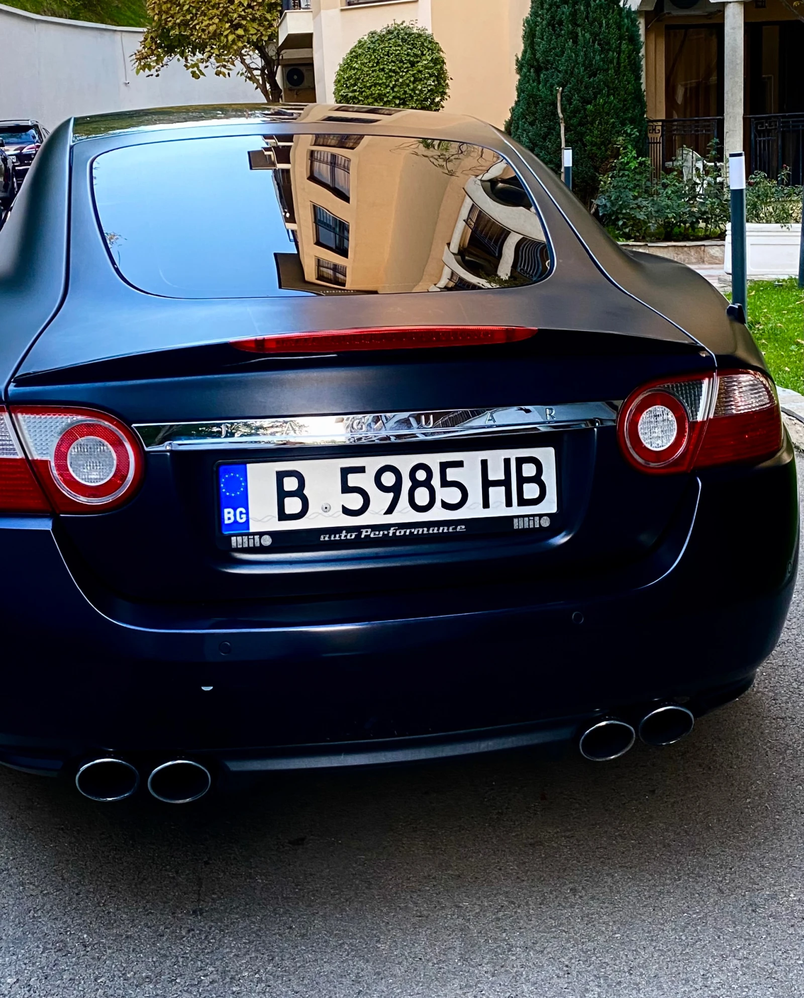 Jaguar X-type 4.2 - изображение 2