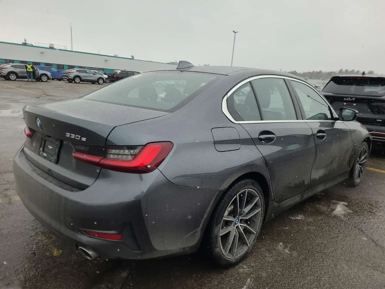 BMW 330 * 330E XDRIVE * CARFAX * ЦЕНА ДО БГ, снимка 3 - Автомобили и джипове - 54043167