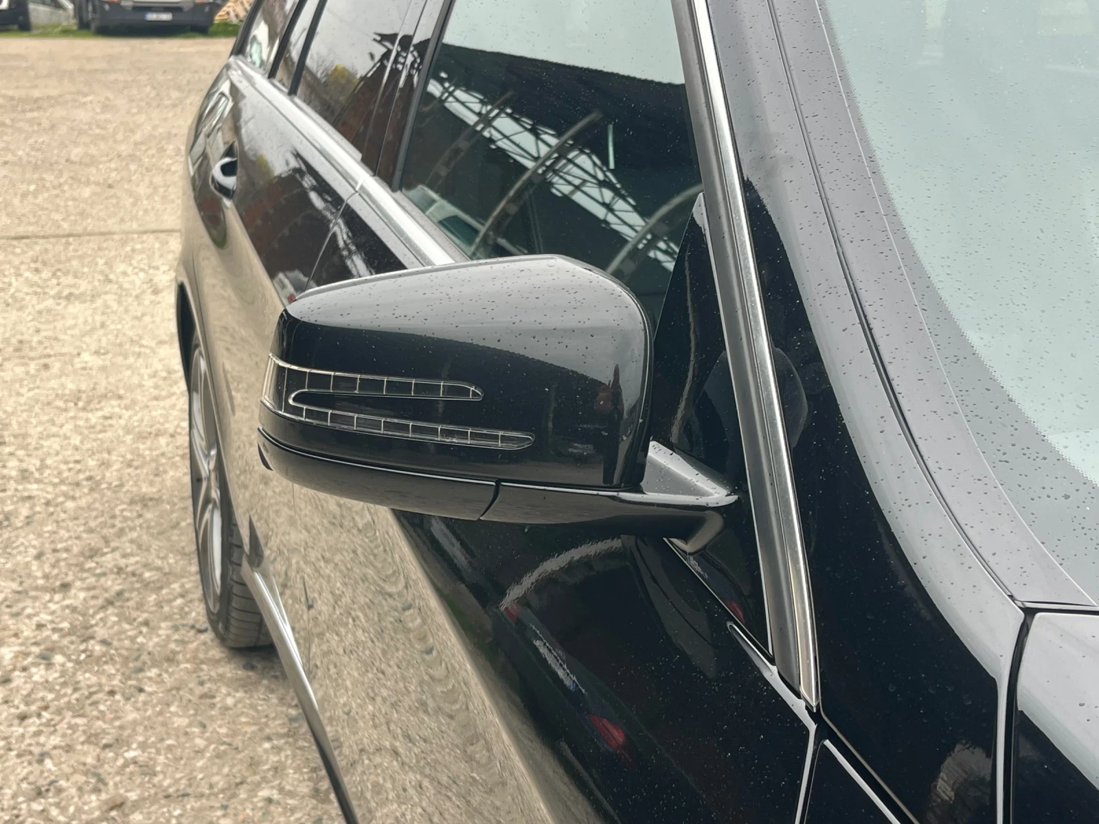 Mercedes-Benz E 220 220CDI АМG.. FULL LED..FACELIFT FULL EKSTRI, снимка 4 - Автомобили и джипове - 54164538