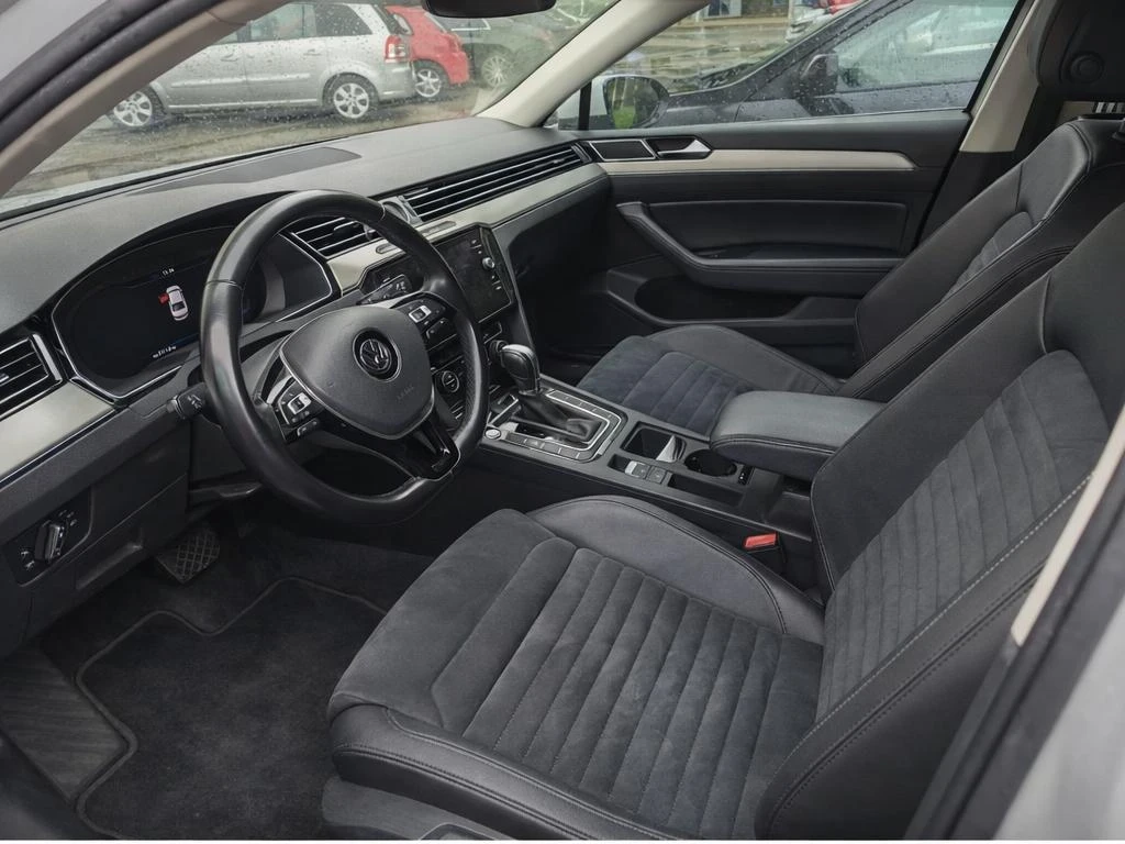 VW Passat 2.0 TDI R Line, снимка 9 - Автомобили и джипове - 54301607