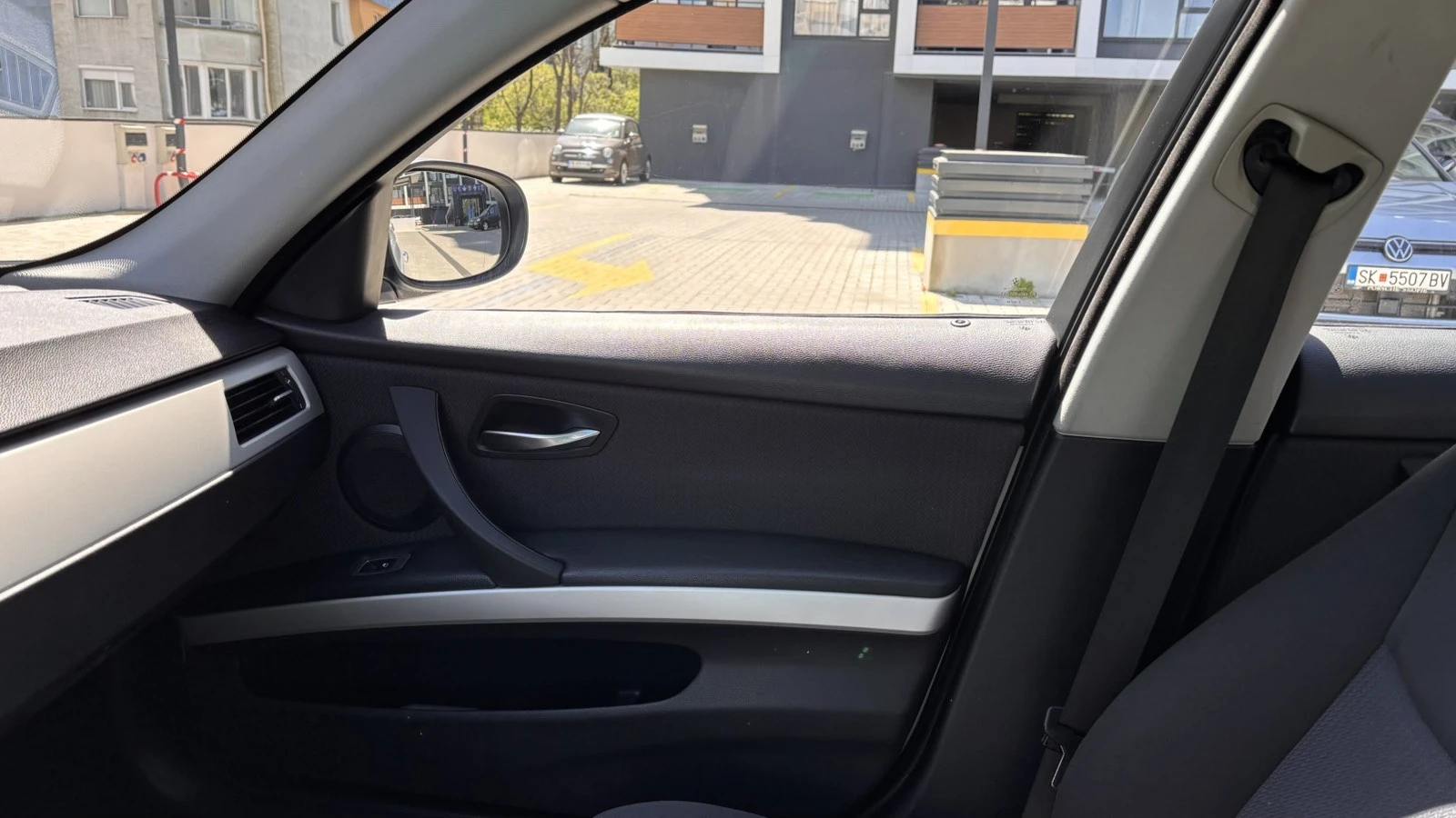 BMW 318, снимка 15 - Автомобили и джипове - 54335255