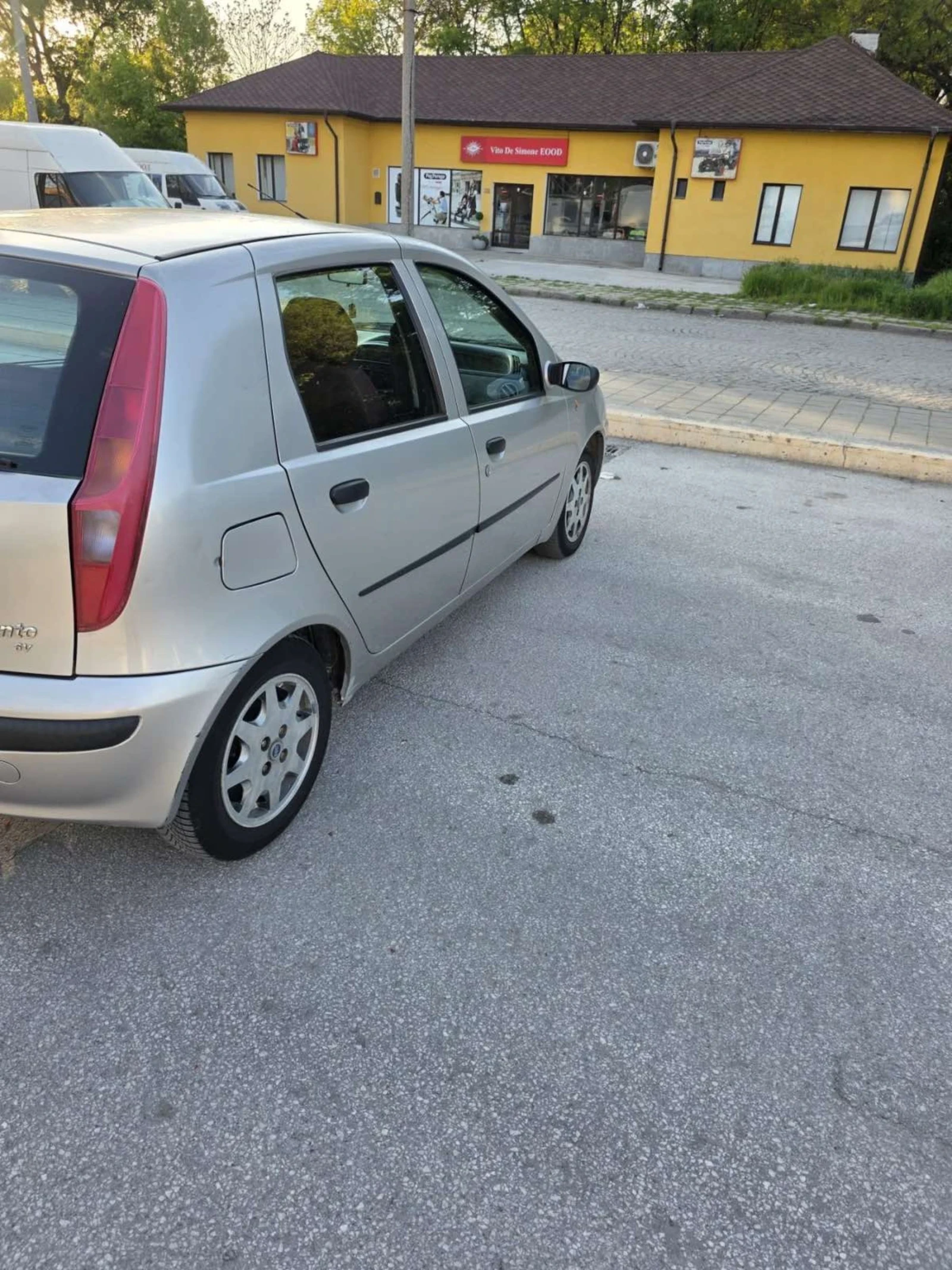Fiat Punto 1.2, снимка 6 - Автомобили и джипове - 54383573