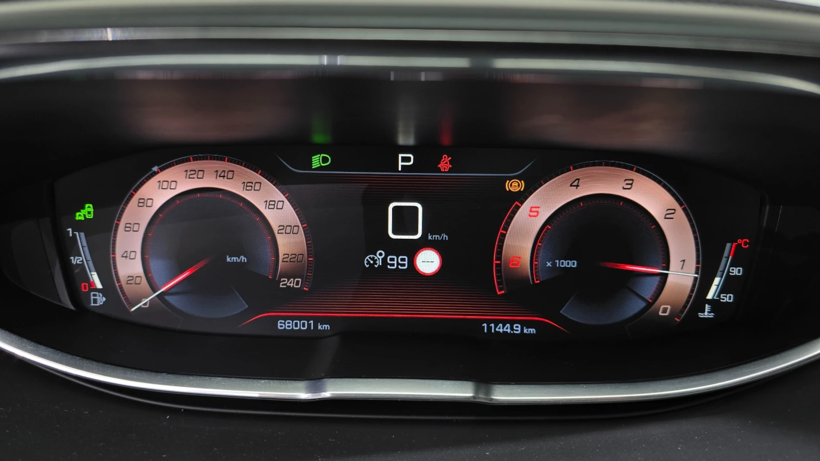 Peugeot 5008 2.0* BlueHDI * GT* Navi* Camera* Keyless, снимка 14 - Автомобили и джипове - 54586525