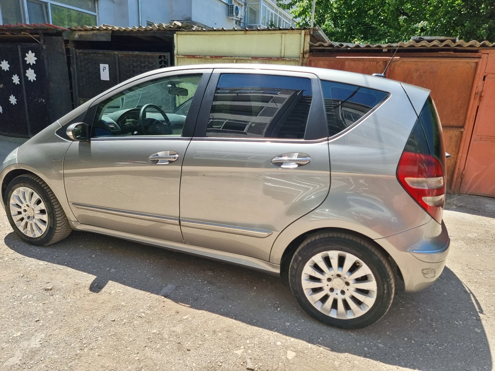 Mercedes-Benz A 200 2.0 CDI, снимка 2 - Автомобили и джипове - 54691576