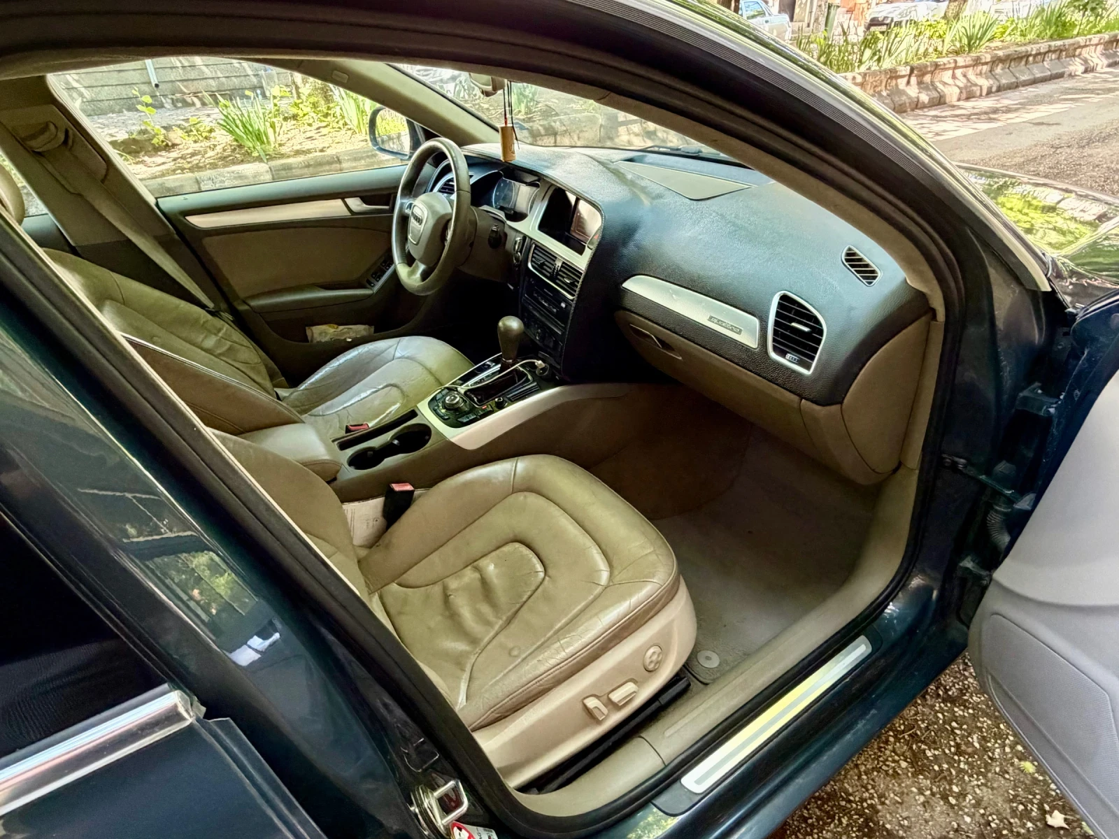 Audi A4 3.0 TDI, снимка 8 - Автомобили и джипове - 54842883