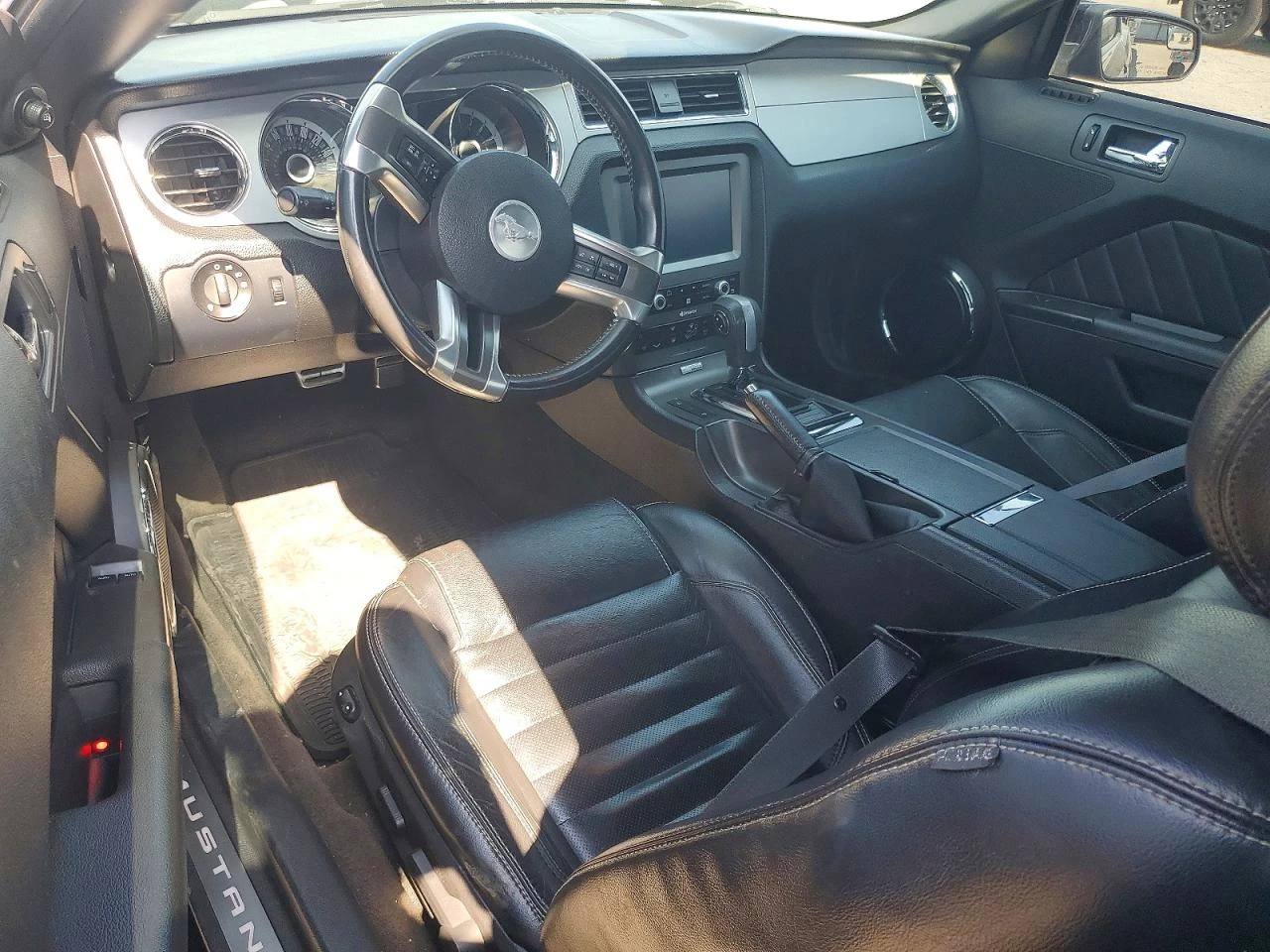 Ford Mustang * GT* 5.0* КОЖА* NAVI* , снимка 8 - Автомобили и джипове - 55010692