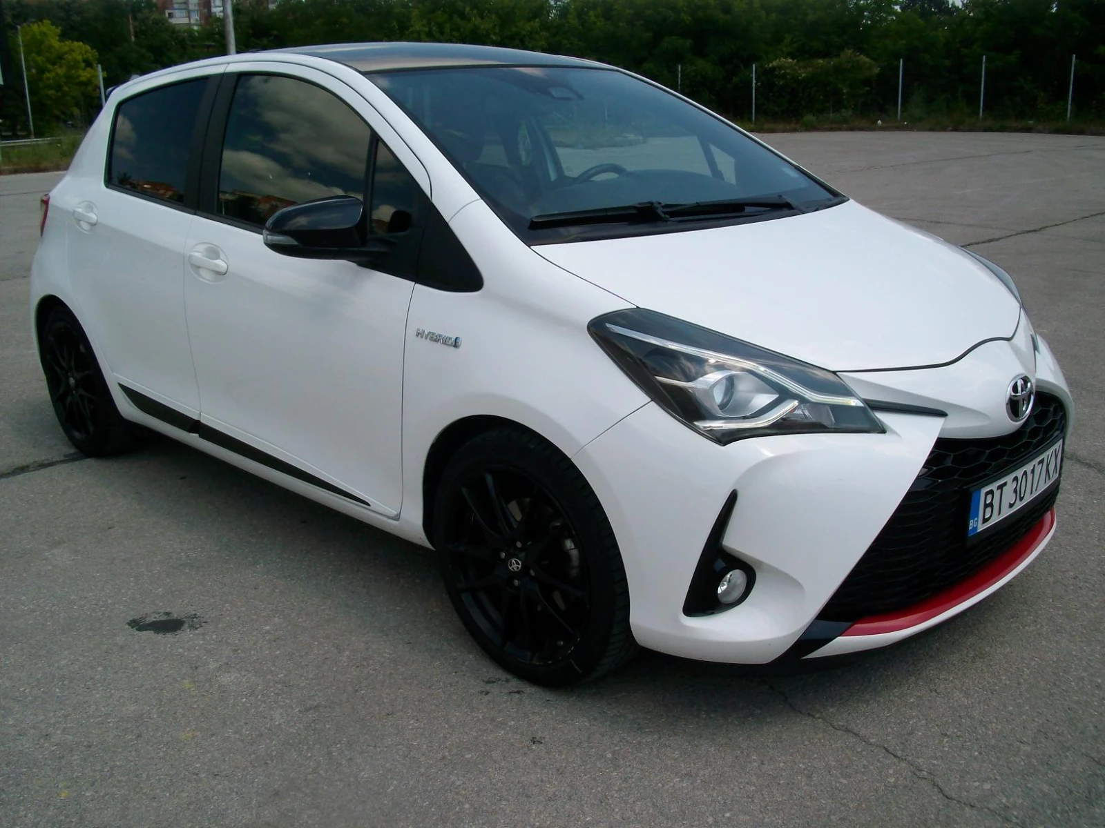 Toyota Yaris 1.5 HIBRID 2020g. 50000 km AVTOMATIK , снимка 3 - Автомобили и джипове - 55156911