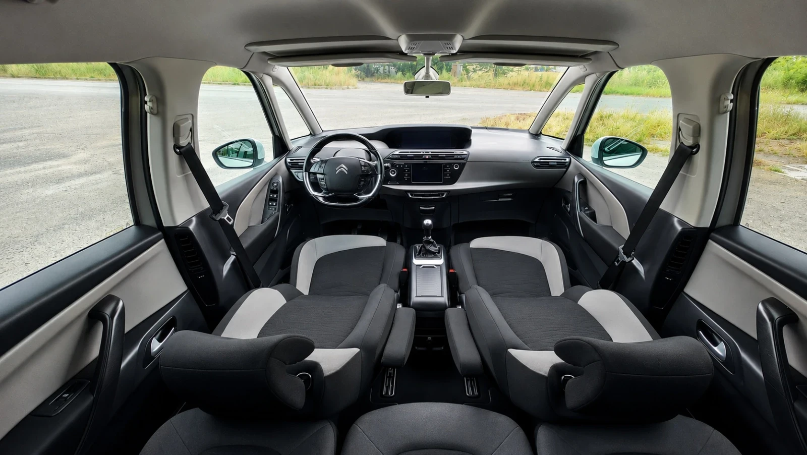 Citroen C4 Picasso 1.6HDi/120к./EURO 6/NAVi/КАМЕРА, снимка 8 - Автомобили и джипове - 55193862