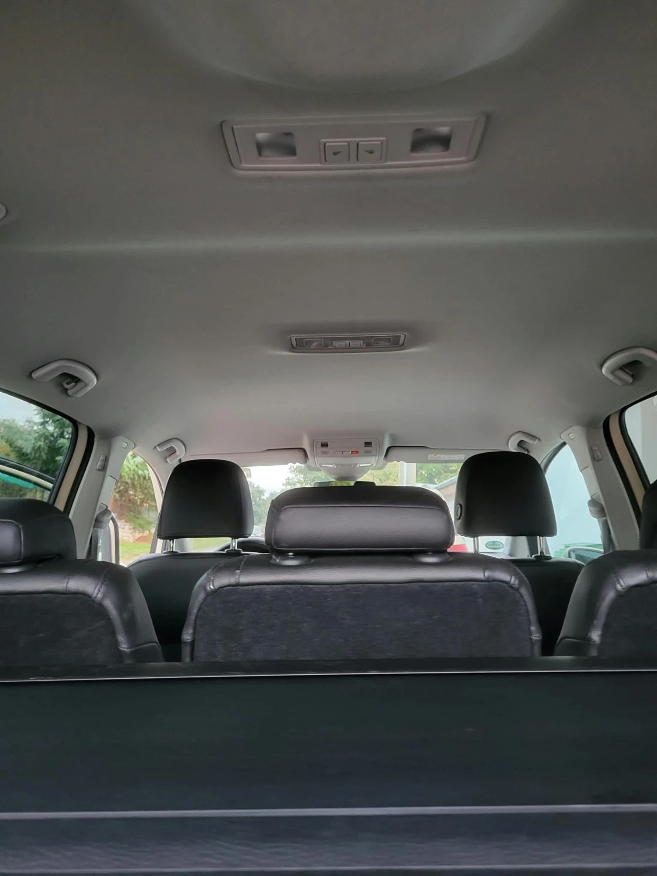 VW Touran 200 tdi, снимка 15 - Автомобили и джипове - 56546980