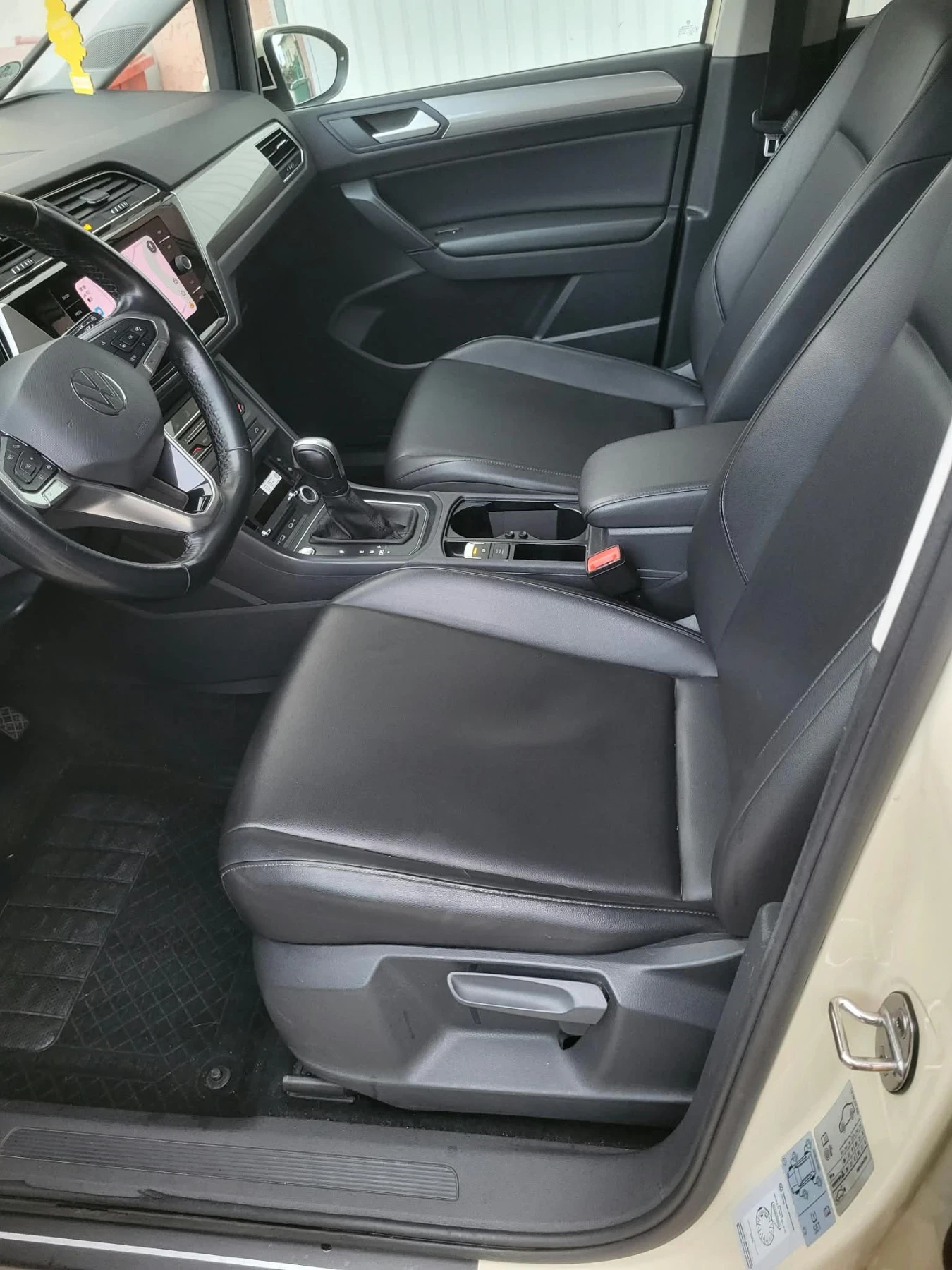 VW Touran 200 tdi, снимка 17 - Автомобили и джипове - 56546980