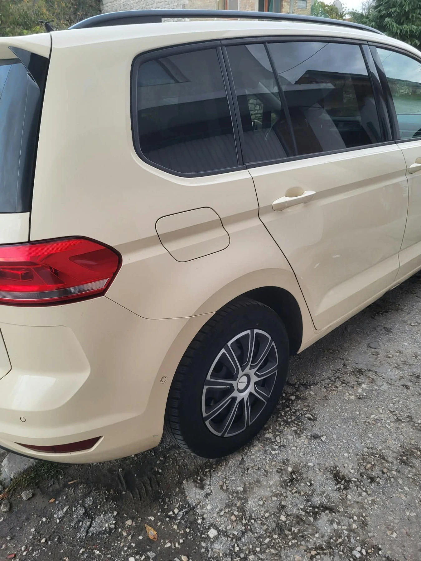 VW Touran 200 tdi, снимка 6 - Автомобили и джипове - 56546980